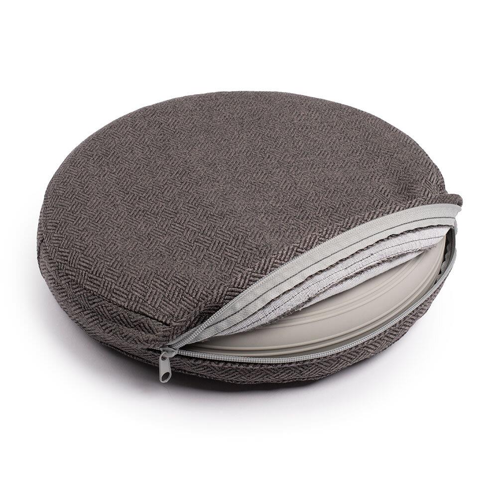 Balancekissen BaMuSta Überzug Grau über Balancekissen gestülpt