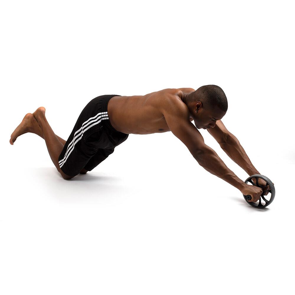 Bauchroller Bariga mit Model seitliche Ansicht