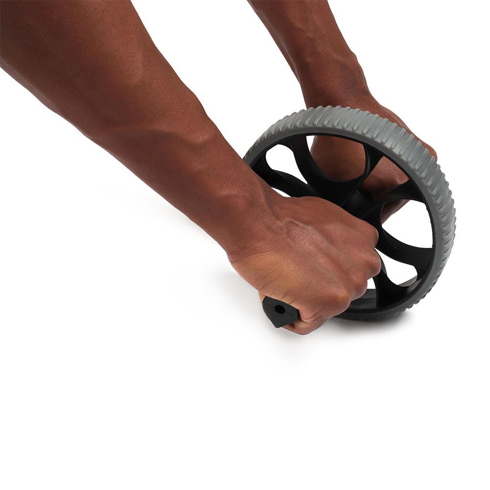 Bauchroller Bariga mit Model detail Ansicht